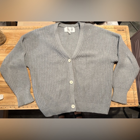 Tradlands Shelter Cardigan Grey - Picture 2 of 2